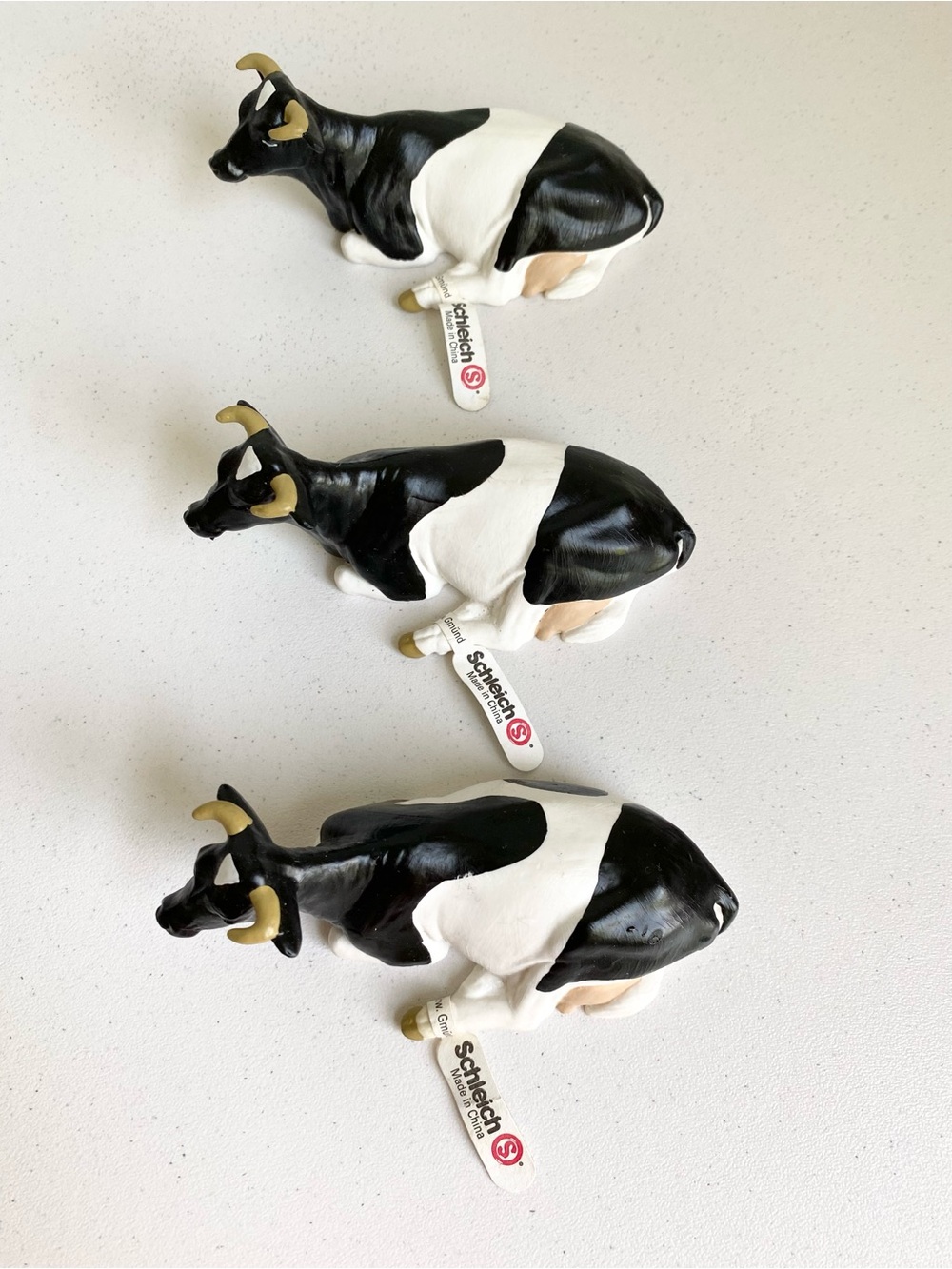 1984 Schleich Holstein Laying Black & White Cows Plastic Retired Farm Figurine